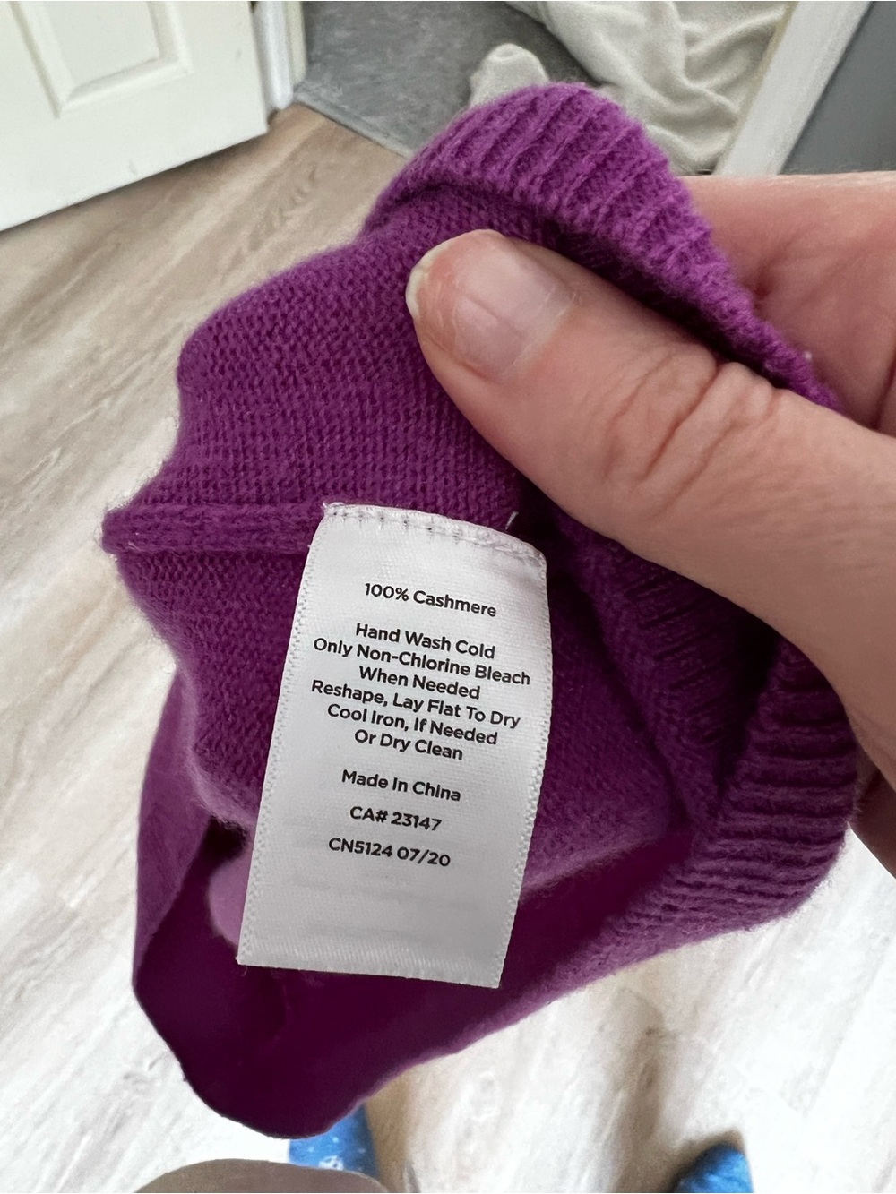 Talbots Pure Cashmere Sweater Purple Classic Chic Size Medium - Picture 6 of 9